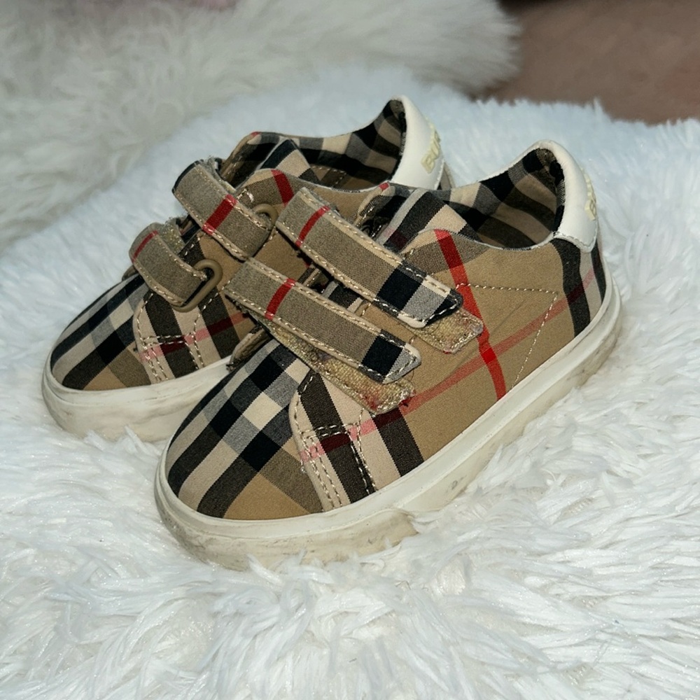 Burberry Shoes